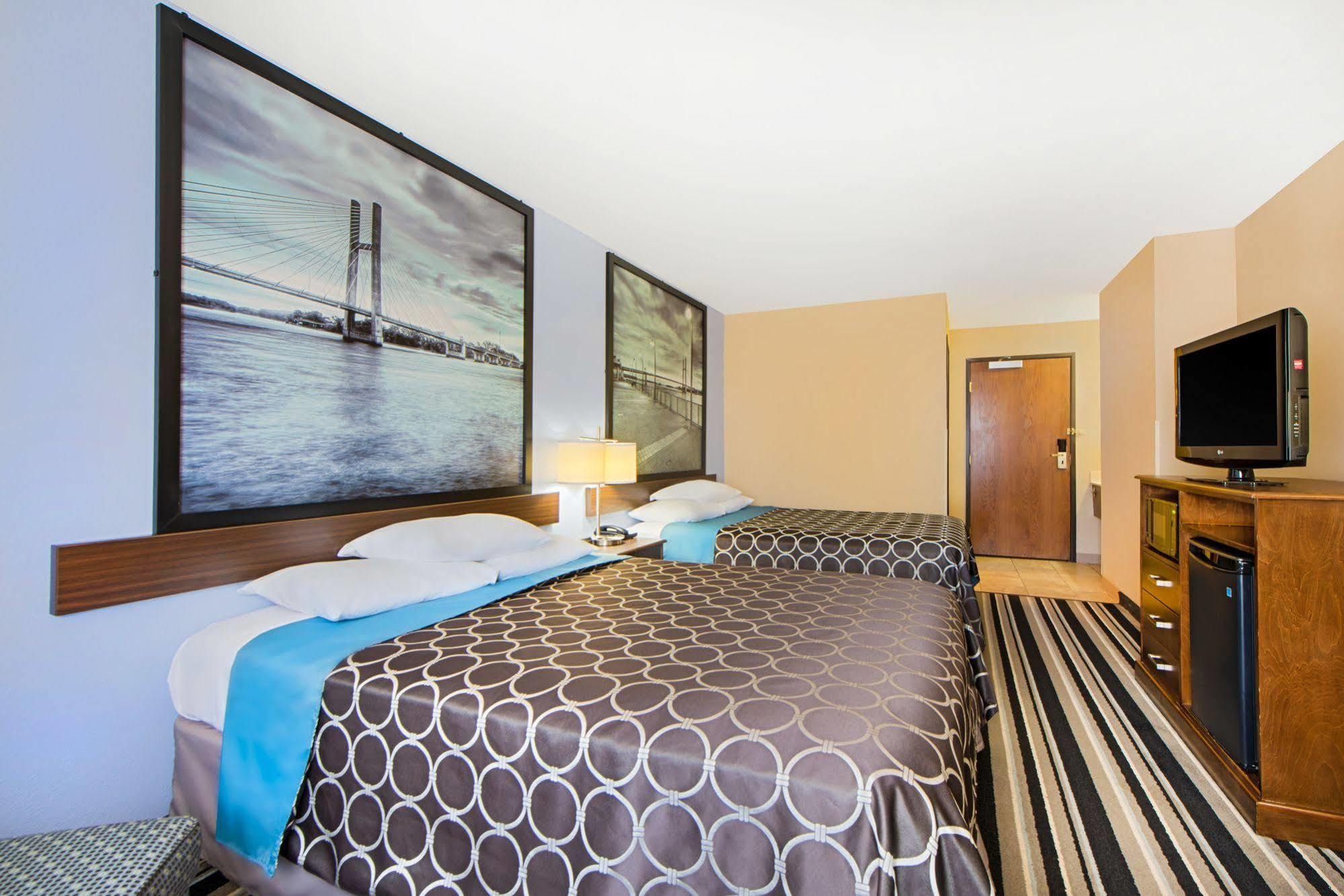 Super 8 By Wyndham
